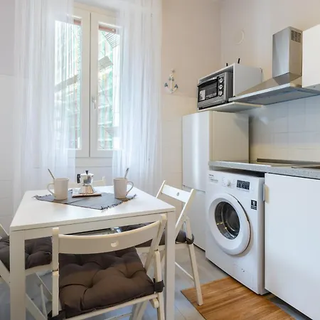 Hostdomus-beach House شقة بورجيتو سانتو سبيريتو